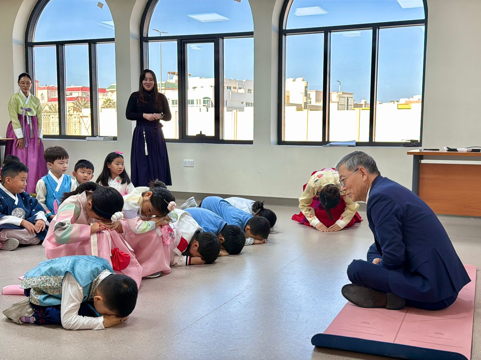 류제승 대사, 한글학교 세배 행사 참석